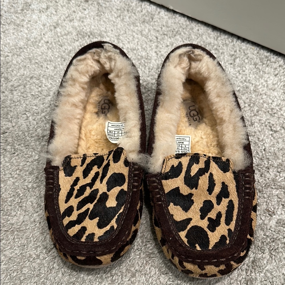 UGG Women’s Leopard Print Slippers